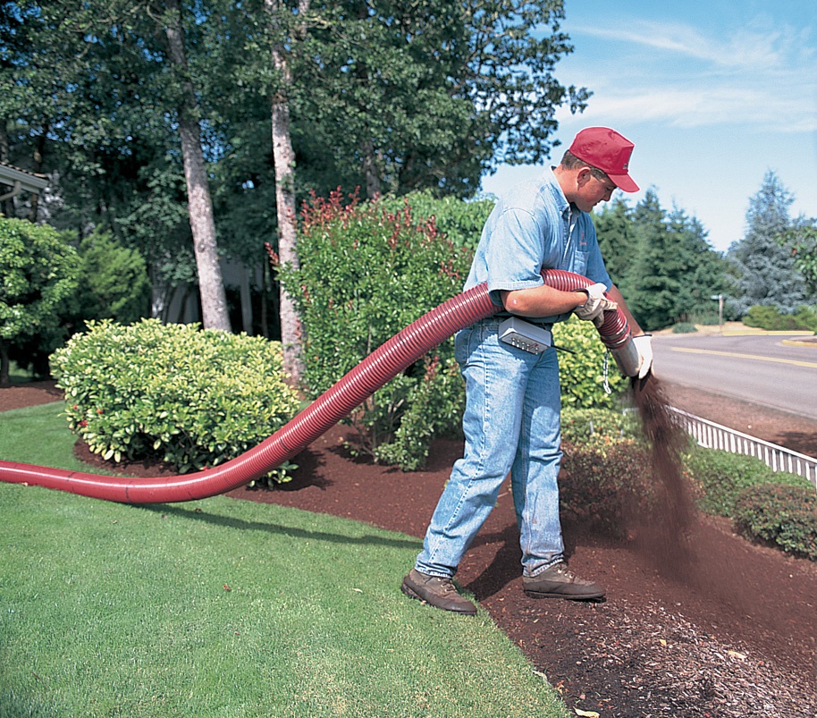 Mulch Installation in Cranston example 1